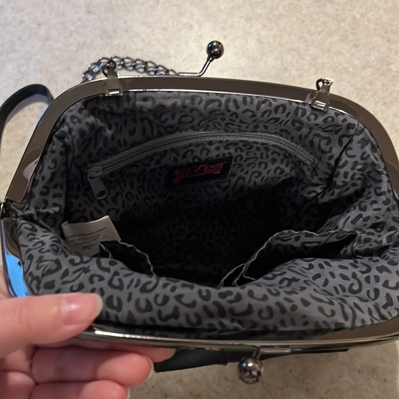 Kisslock Coin purse style Bag - Picture 5 of 9